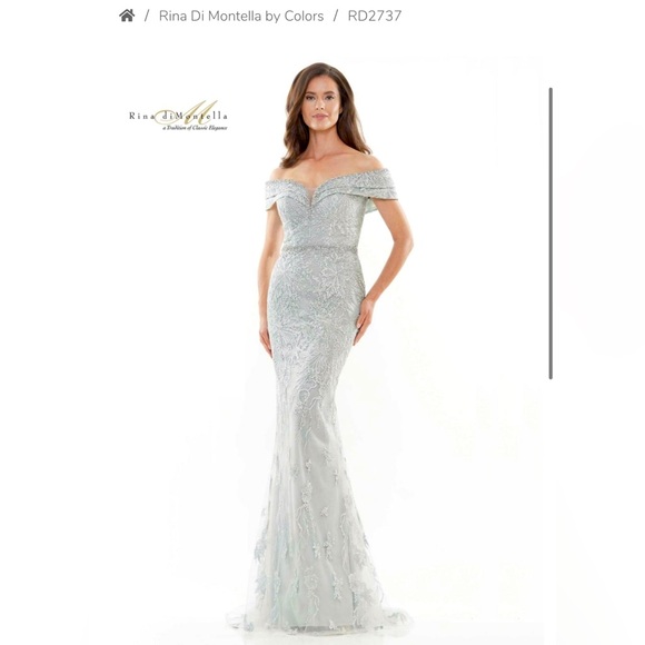 Rina di Montella formal dress size 8 in color sea glass RD2737